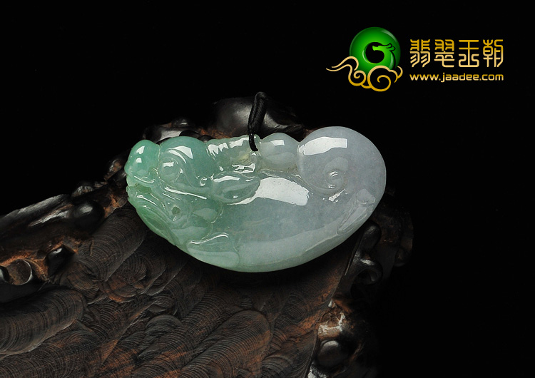 糯冰种晴水缅甸翡翠A货龙头鱼挂件