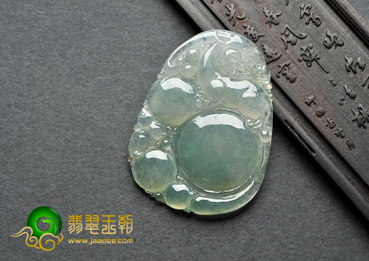 冰种晴水缅甸翡翠A货如意寿挂件
