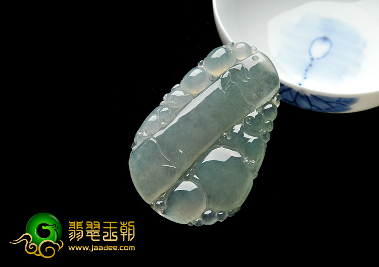 冰种晴水缅甸翡翠A货节节高挂件