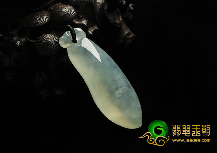 冰种晴水缅甸翡翠A货福瓜挂件