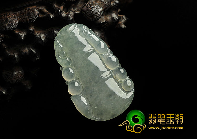 糯冰种晴水缅甸翡翠A货节节高挂件