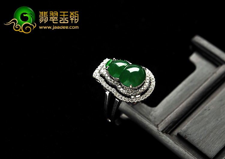 冰种帝王绿缅甸翡翠A货镶白金葫芦戒指（真钻）