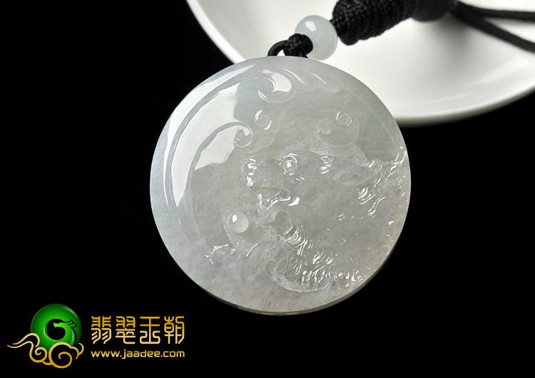 冰种缅甸翡翠A货狼首挂件