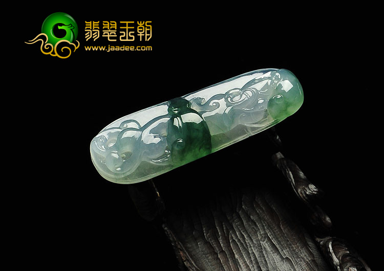 冰玻种飘花缅甸翡翠A货螭龙挂件