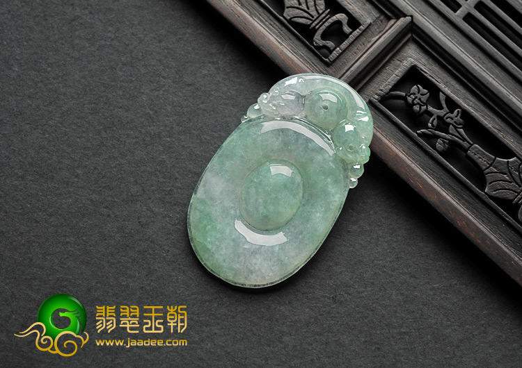 冰种绿晴水缅甸翡翠A货双龙如意挂件