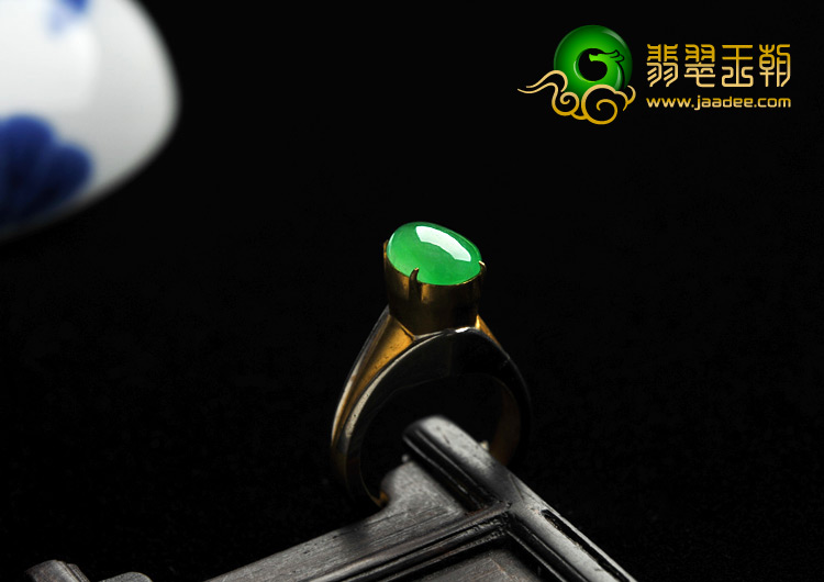 冰种阳绿满绿缅甸翡翠A货戒面