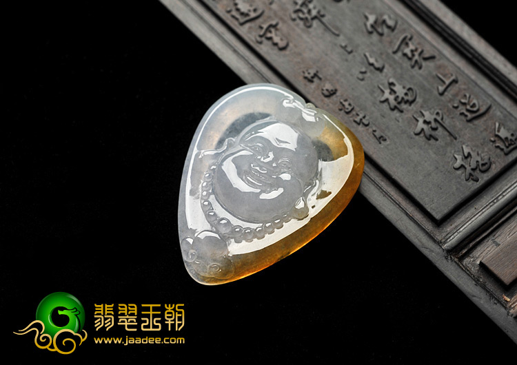 冰种黄翡缅甸翡翠A货佛在心中挂件