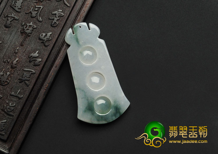 糯冰种飘花缅甸翡翠A货古币挂件