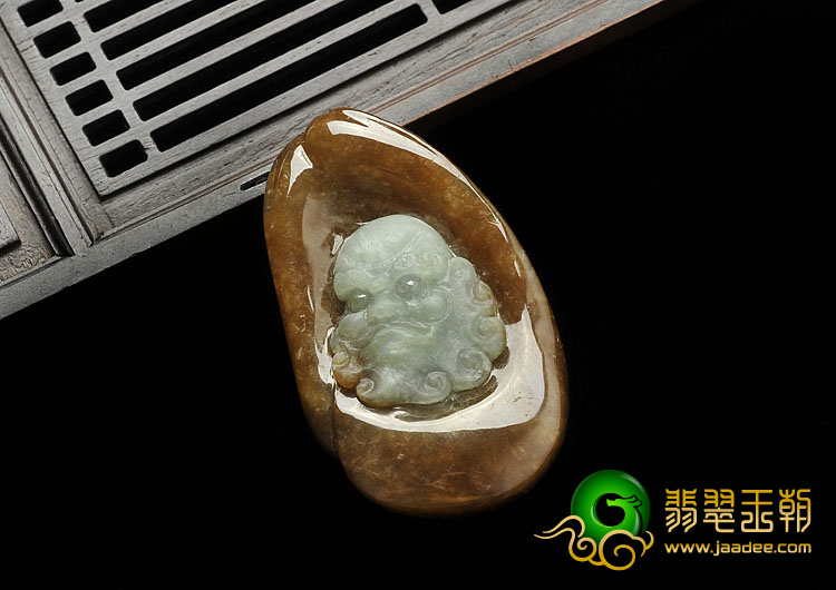 细糯种褐黄翡缅甸翡翠A货达摩挂件