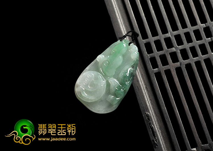 糯冰种飘花缅甸翡翠A货招财进宝挂件