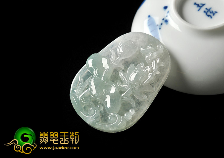 冰种晴水缅甸翡翠A货出水芙蓉挂件