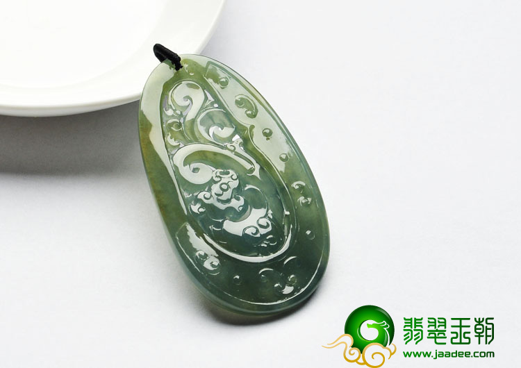 冰种晴水黄翡缅甸翡翠A货仿古龙牌挂件