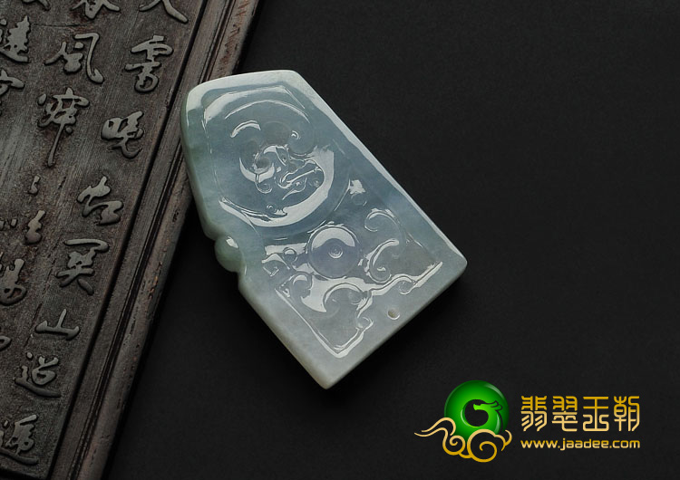 冰种晴水缅甸翡翠A货仿古龙凤牌挂件