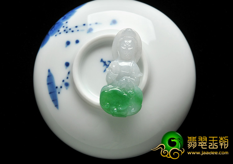 糯冰种阳绿缅甸翡翠A货观音挂件