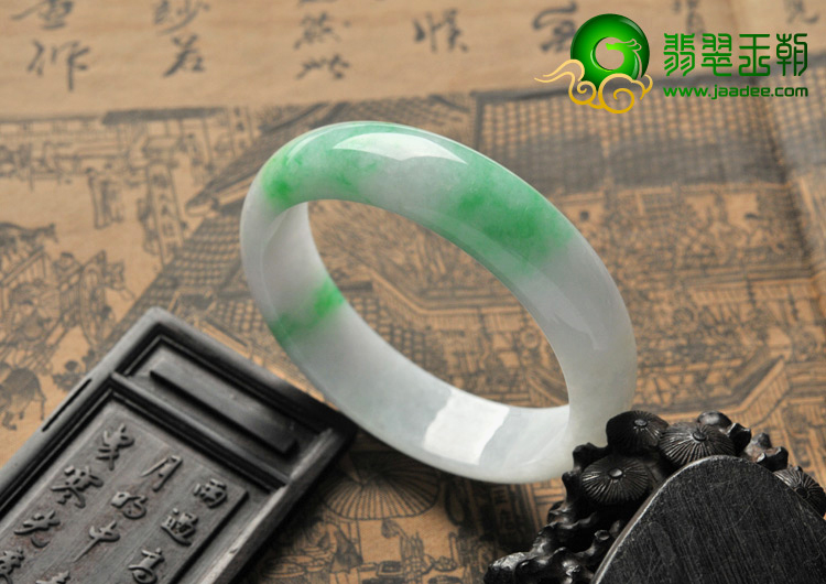 糯冰种白底青缅甸翡翠A货手镯（58.7mm）