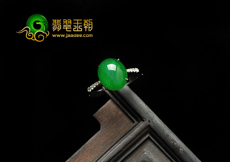 糯冰种阳绿缅甸翡翠A货镶白金戒指（真钻）