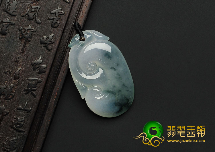 冰种飘花缅甸翡翠A货如意挂件
