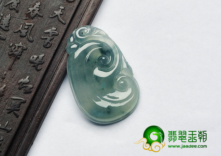 冰种飘花缅甸翡翠A货如意挂件