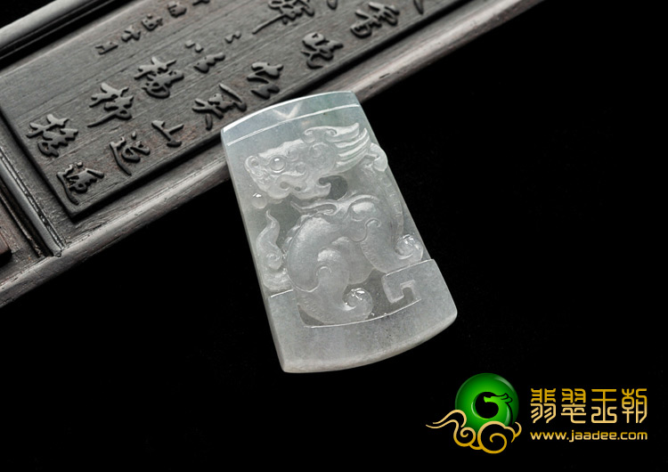 冰种略飘花缅甸翡翠A货望天吼挂件