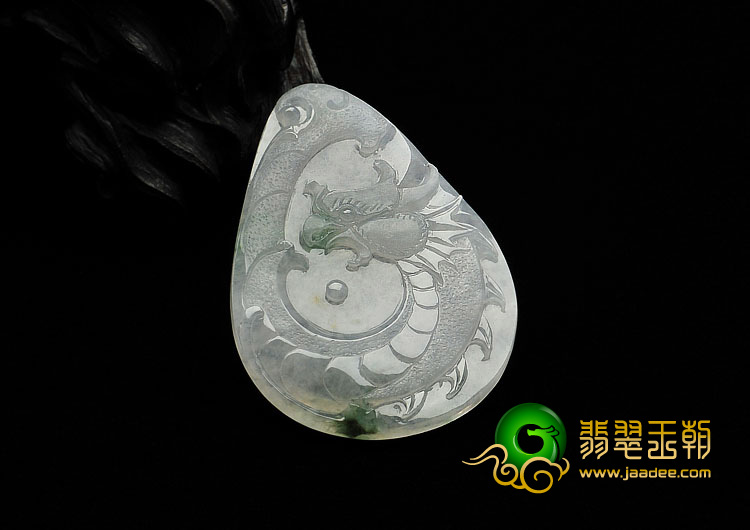 冰种飘花缅甸翡翠A货龙牌挂件