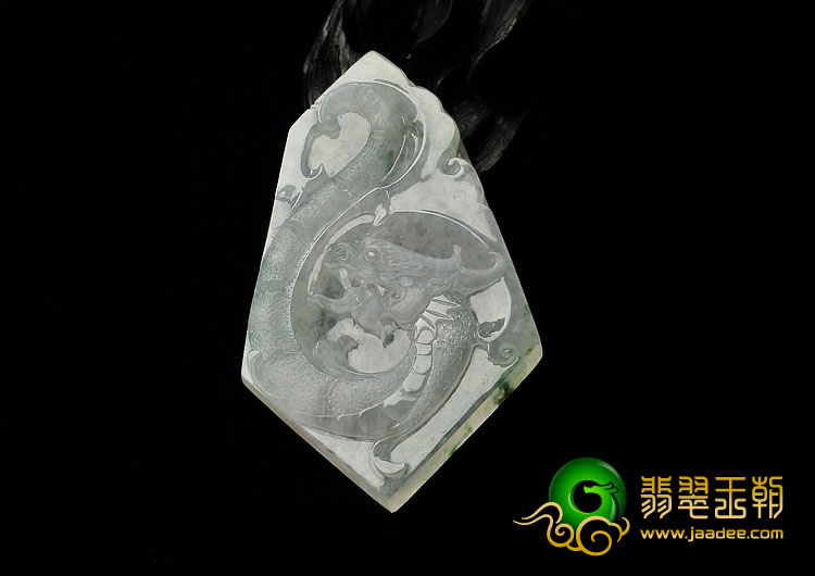 冰种飘花缅甸翡翠A货龙牌挂件