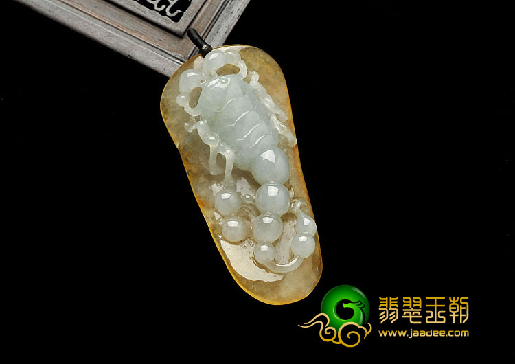 冰种黄翡缅甸翡翠A货蝎子挂件