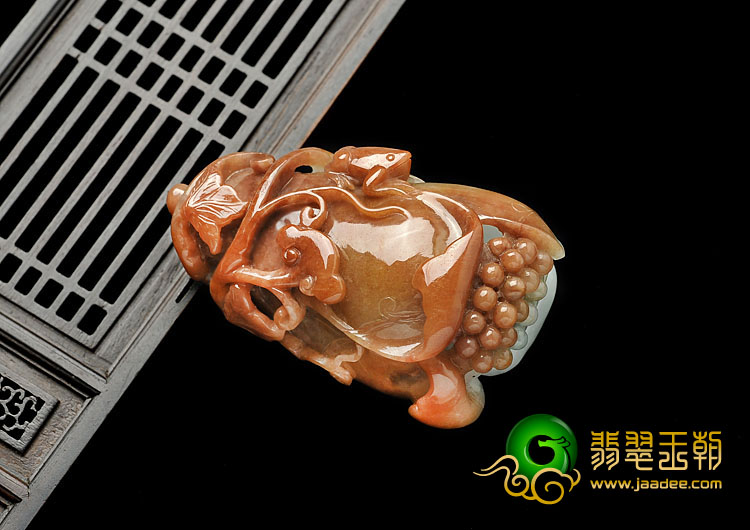 糯冰种褐黄翡缅甸翡翠A货玉兰花手玩件