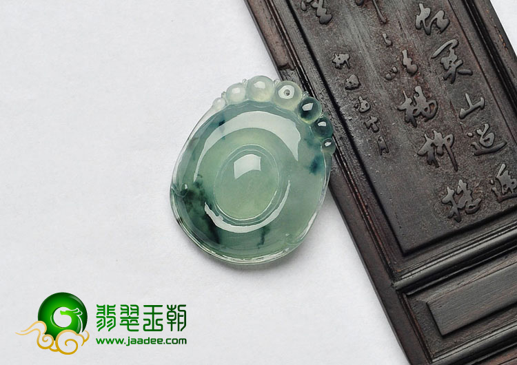 冰种飘花缅甸翡翠A货福在眼前挂件