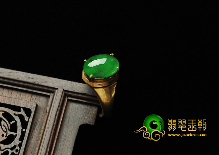 冰种阳绿缅甸翡翠A货戒面