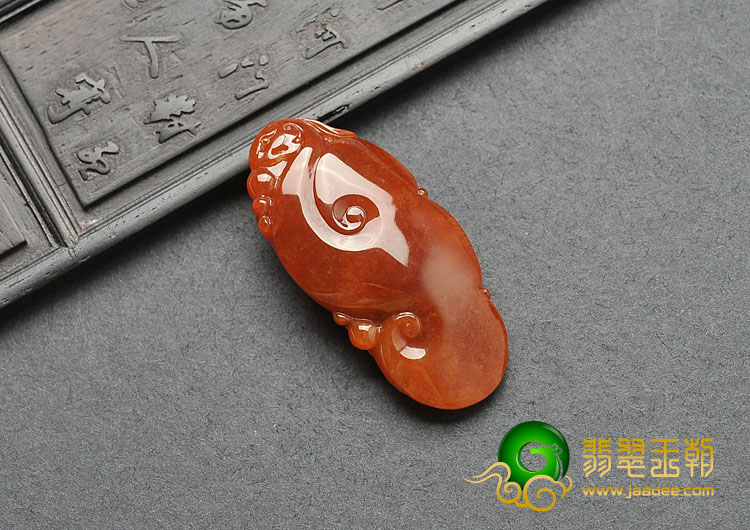 糯冰种红翡缅甸翡翠A货如意挂件
