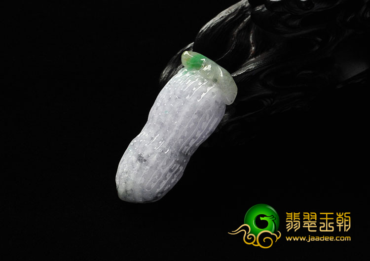 糯冰种春带彩缅甸翡翠A货花生挂件