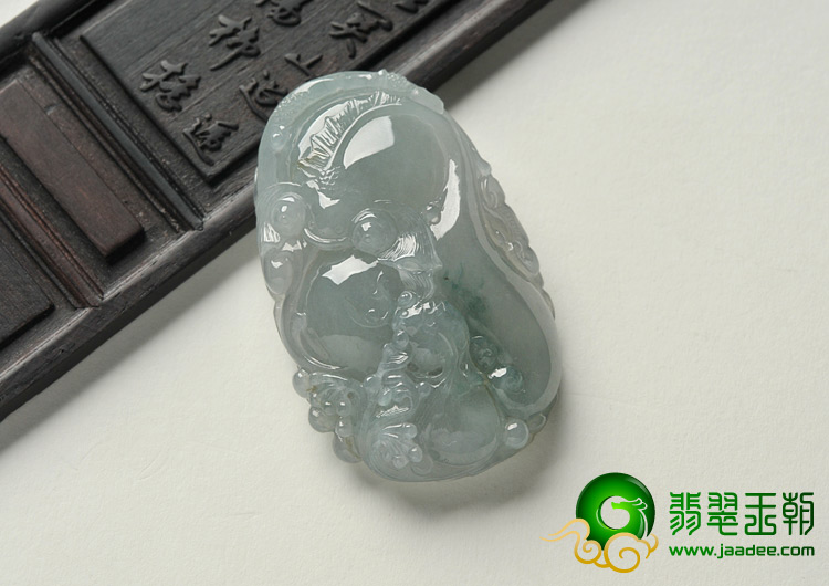 冰种晴水略飘花缅甸翡翠A货年年有余挂件