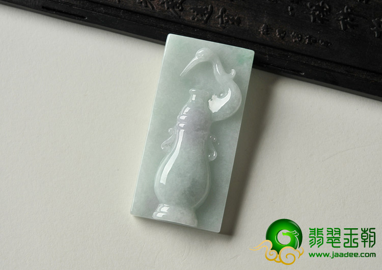 糯冰种淡春带彩缅甸翡翠A货平平安安挂件