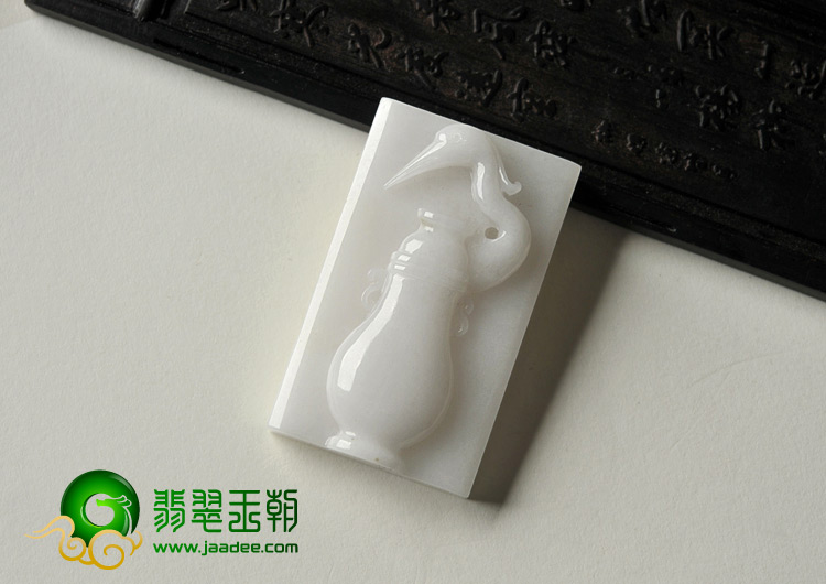 细糯种白色缅甸翡翠A货平平安安挂件