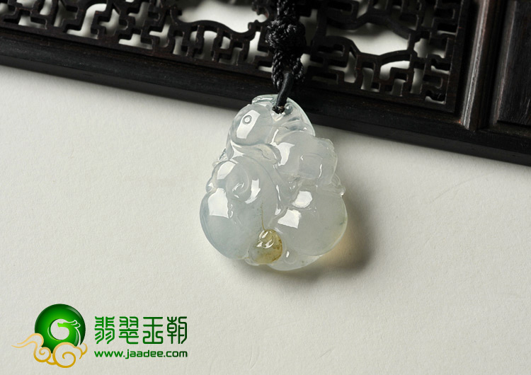 冰种淡晴水缅甸翡翠A货如意挂件