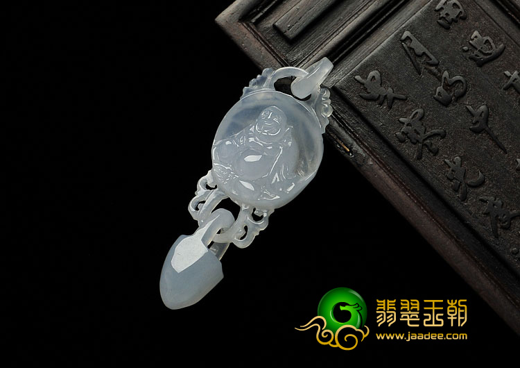 冰种淡晴水缅甸翡翠A货佛在心中挂件