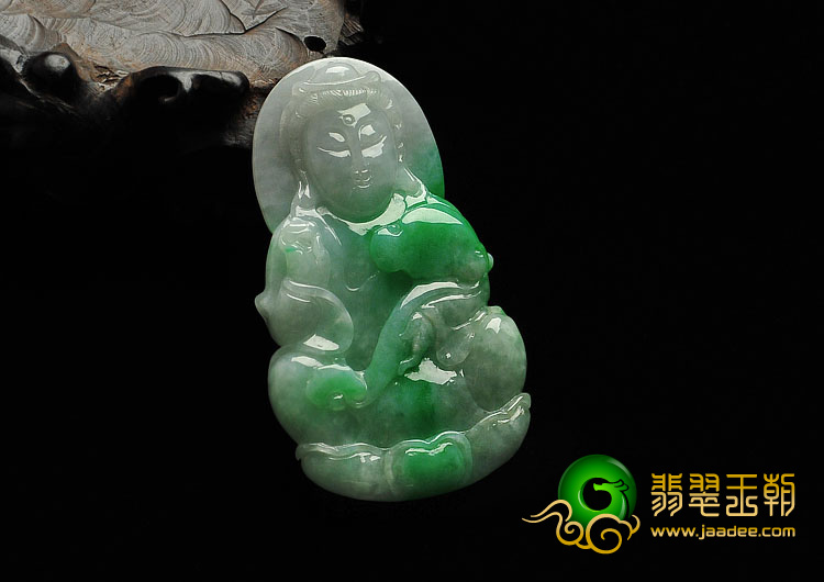 细糯种翠色缅甸翡翠A货观音挂件