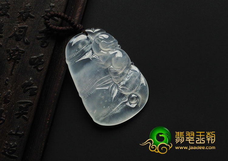 玻璃种缅甸翡翠A货节节高挂件