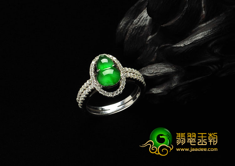 冰玻种绿晴水飘翠缅甸翡翠A货镶白金葫芦戒指（真钻）