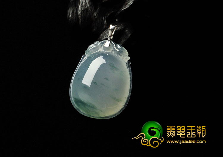 冰种飘花缅甸翡翠A货镶金扣双龙如意挂件