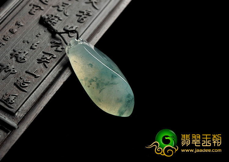 冰种飘花缅甸翡翠A货福瓜挂件