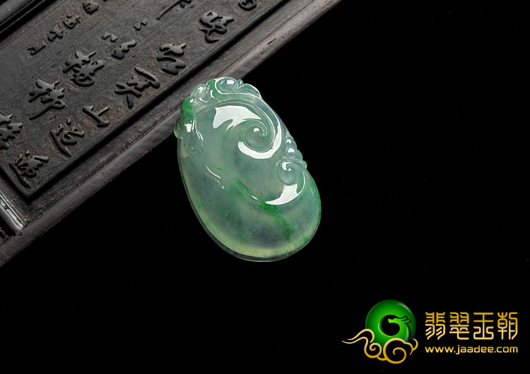冰种飘翠缅甸翡翠A货如意挂件