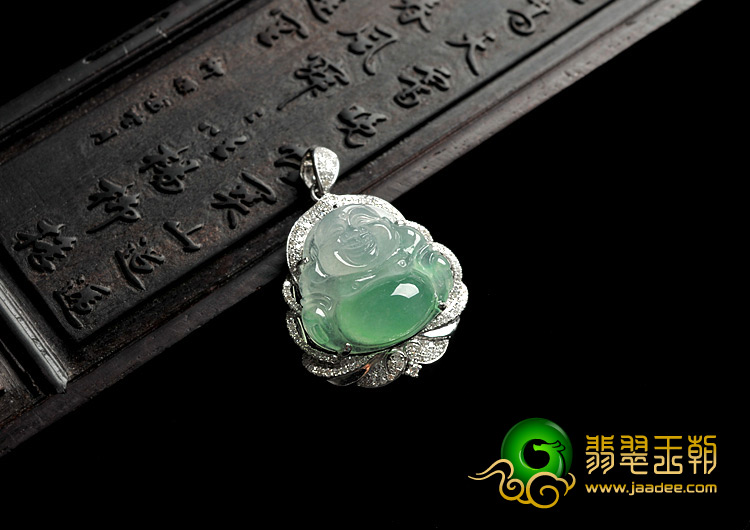冰种绿晴水缅甸翡翠A货镶白金玉佛胸坠