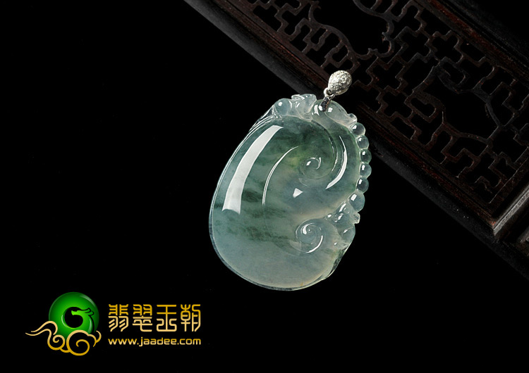 冰种飘花缅甸翡翠A货如意挂件