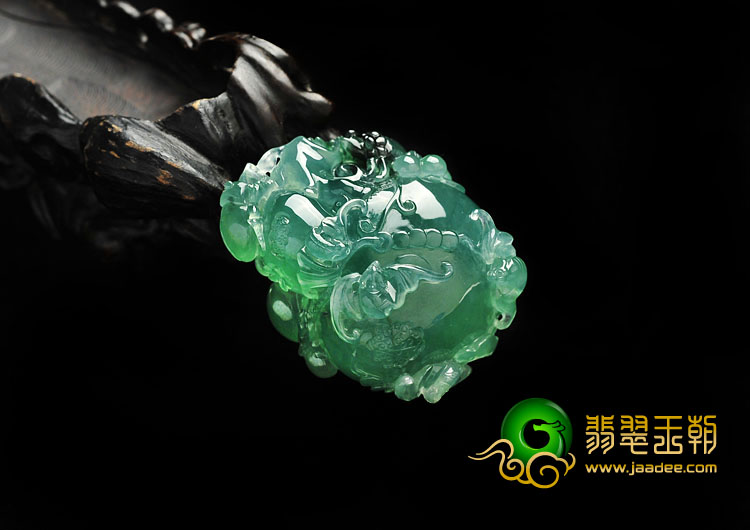 冰种晴水缅甸翡翠A货富甲天下挂件