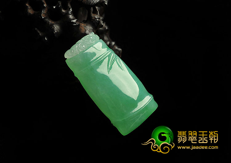 冰种翠色缅甸翡翠A货节节高挂件