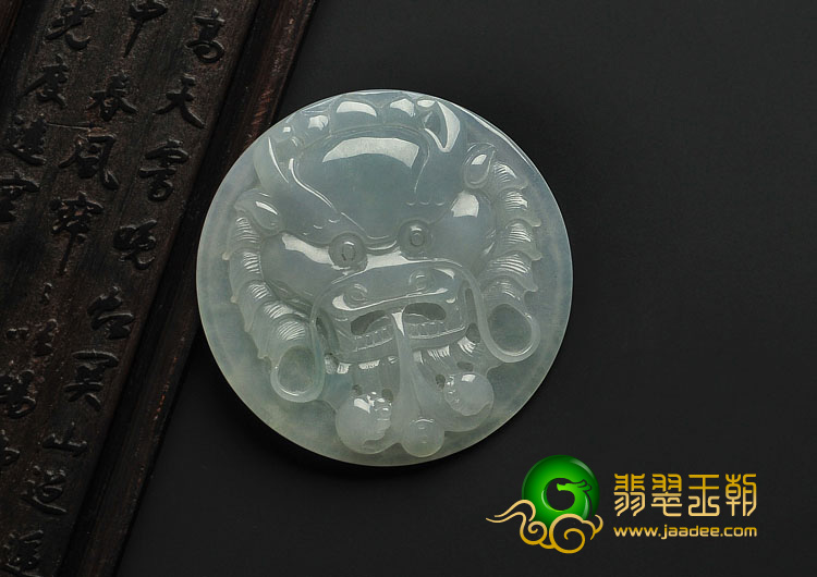 冰种淡晴水缅甸翡翠A货龙头挂件