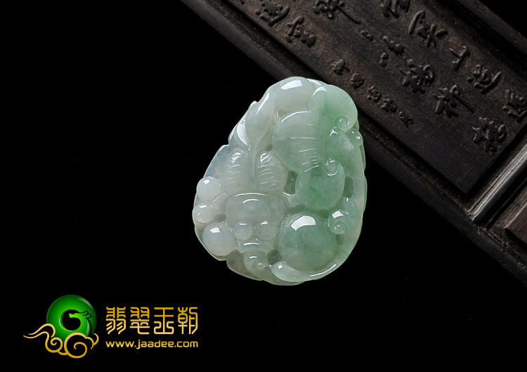 冰种晴水缅甸翡翠A货如意挂件