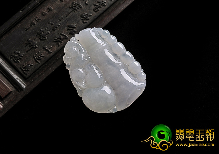 冰种晴水缅甸翡翠A货节节高挂件