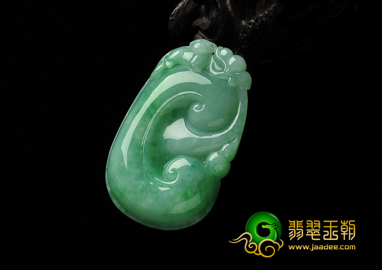 糯冰种豆色缅甸翡翠A货如意挂件